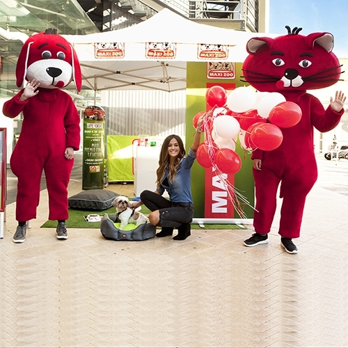 Rivoluziona la tua comunicazione con strategie pubblicitarie personalizzate. Accresci l'impatto del tuo brand con il supporto di Smart Eventi